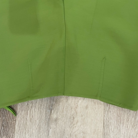 PRADA 100% Virgin Wool Green Knee Length Bermuda High Waisted Shorts - Picture 7 of 14